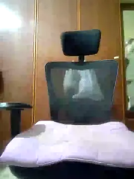 Snapshot of suny27sin chatting on 01.25.25 suny27sin online show from 01.25.25