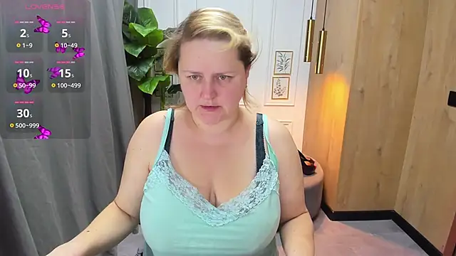 ScarlettSoft online show from 10.28.25