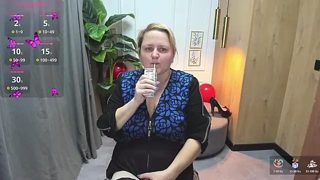 ScarlettSoft online show from 10.31.25