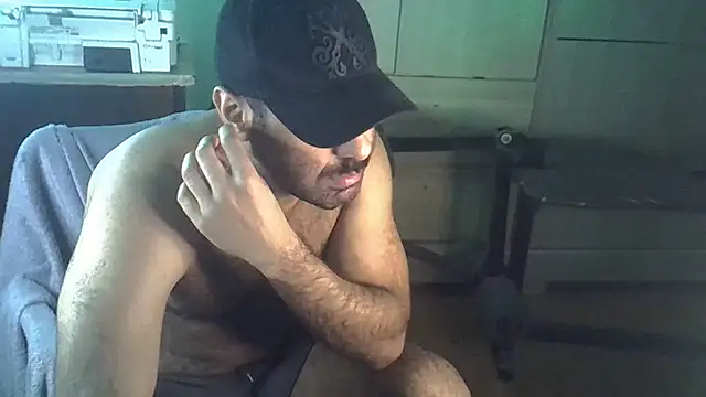 Snapshot of MILITARS chatting on 10.30.25 MILITARS online show from 10.30.25