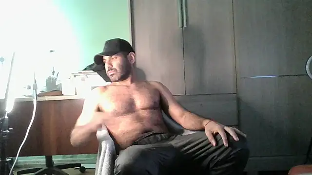 Snapshot of MILITARS chatting on 07.17.26 MILITARS online show from 07.17.26
