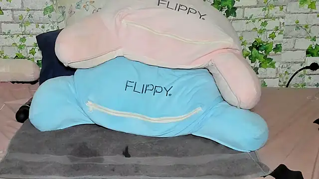  Horny milf  online show from 09.13.25