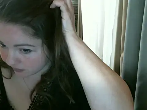 cute  cherry online show from 02.14.25