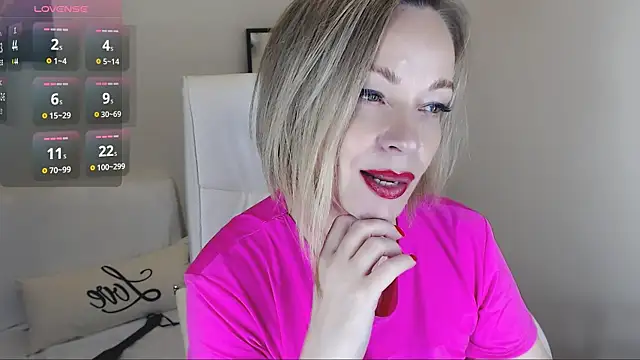 Tilly Eliot online show from 01.10.25