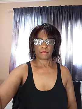 Snapshot of Hotgrannyx chatting on 07.21.26 Hotgrannyx online show from 07.21.26