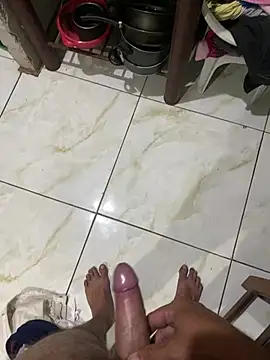 Snapshot of cf27 chatting on 03.28.26 cf27 online show from 03.28.26