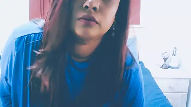 Snapshot of Indianlust69 chatting on 10.16.25 Indianlust69 online show from 10.16.25