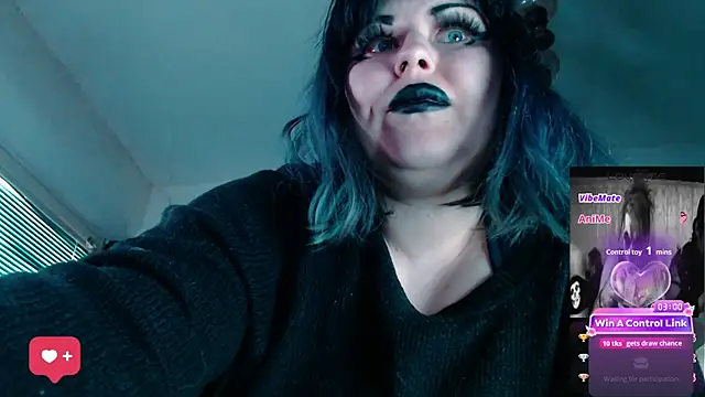 Snapshot of Psychobitch7 chatting on 04.26.26 Psychobitch7 online show from 04.26.26