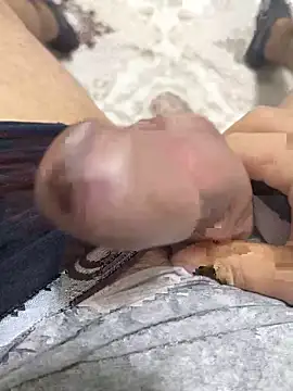 Snapshot of Arda-9009 chatting on 12.19.25 Arda-9009 online show from 12.19.25