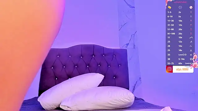 alysson 18 online show from 10.27.25