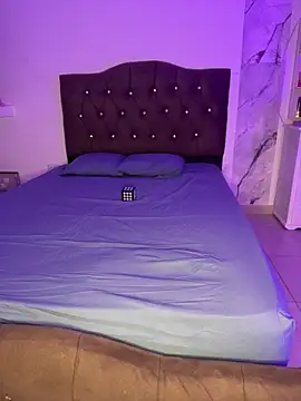 alysson 18 online show from 04.14.26