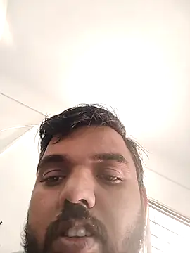 Snapshot of Salimbhaitr chatting on 11.05.25 Salimbhaitr online show from 11.05.25