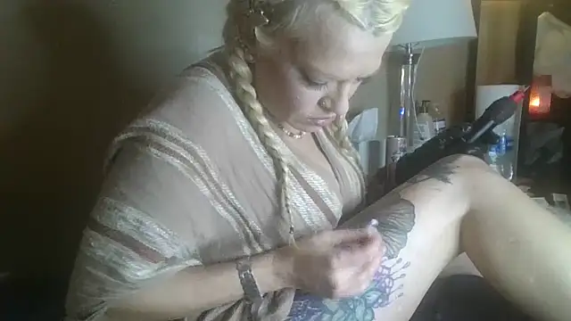 Snapshot of marilyn420 chatting on 07.18.26 marilyn420 online show from 07.18.26