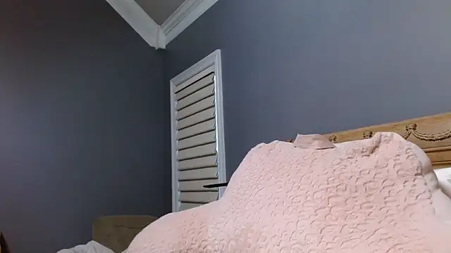 Lisaisluscious online show from 02.04.25