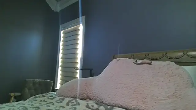 Lisaisluscious online show from 02.28.26