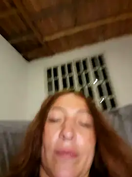 Snapshot of VickyHoult chatting on 12.28.24 VickyHoult online show from 12.28.24