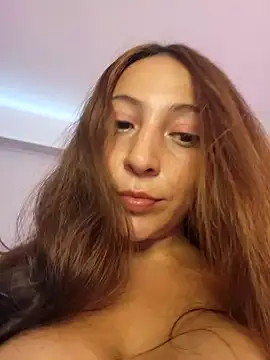 Snapshot of VickyHoult chatting on 01.28.25 VickyHoult online show from 01.28.25