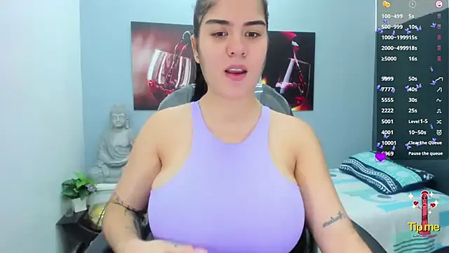 Snapshot of pearl_weet chatting on 03.20.25 pearl weet online show from 03.20.25