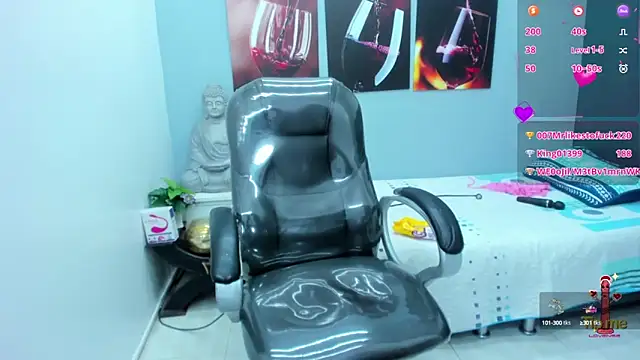 Snapshot of pearl_weet chatting on 03.21.25 pearl weet online show from 03.21.25