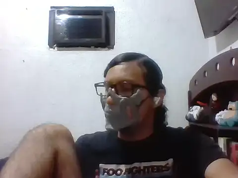 Snapshot of HardestPepe chatting on 11.13.25 HardestPepe online show from 11.13.25