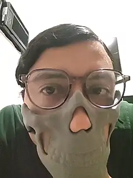 Snapshot of HardestPepe chatting on 03.22.26 HardestPepe online show from 03.22.26