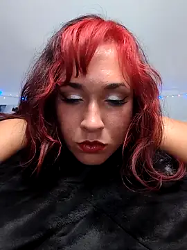 Snapshot of DesereaRose chatting on 05.17.26 DesereaRose online show from 05.17.26