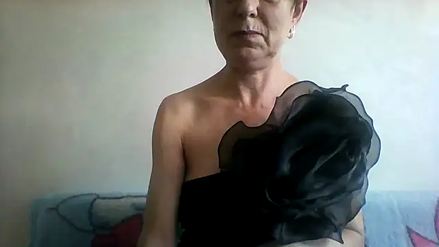 Snapshot of SwettyViktory chatting on 02.16.25 SwettyViktory online show from 02.16.25