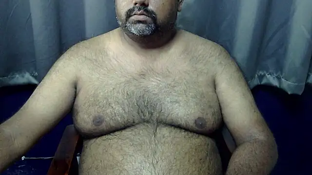 Snapshot of hairysubcub_70 chatting on 05.04.26 hairysubcub 70 online show from 05.04.26