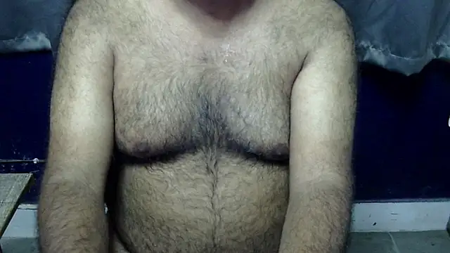 Snapshot of hairysubcub_70 chatting on 07.01.26 hairysubcub 70 online show from 07.01.26