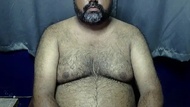 Snapshot of hairysubcub_70 chatting on 07.15.26 hairysubcub 70 online show from 07.15.26