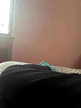 Snapshot of xhamster2021 chatting on 10.31.25 xhamster2021 online show from 10.31.25