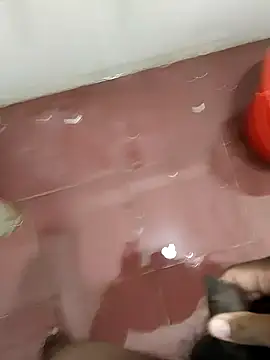 Snapshot of dinesh682 chatting on 02.05.25 dinesh682 online show from 02.05.25