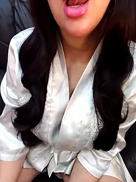 Snapshot of Queen_sousou chatting on 02.16.25 Queen sousou online show from 02.16.25