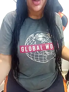 Snapshot of Queen_sousou chatting on 10.07.25 Queen sousou online show from 10.07.25