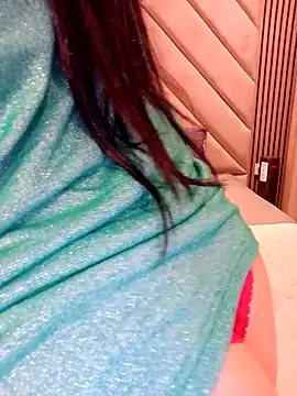 Snapshot of Queen_sousou chatting on 10.17.25 Queen sousou online show from 10.17.25