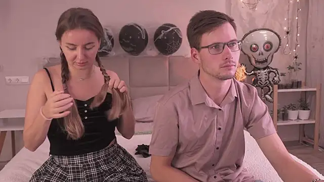 FluffyHat online show from 10.25.25