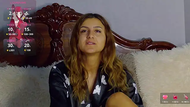 Snapshot of NicolePlay chatting on 09.26.25 NicolePlay online show from 09.26.25