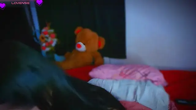 Snapshot of Mishukitty chatting on 09.24.25 Mishukitty online show from 09.24.25