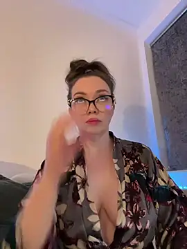 FemDom RubyKnightXXO online show from 01.30.25