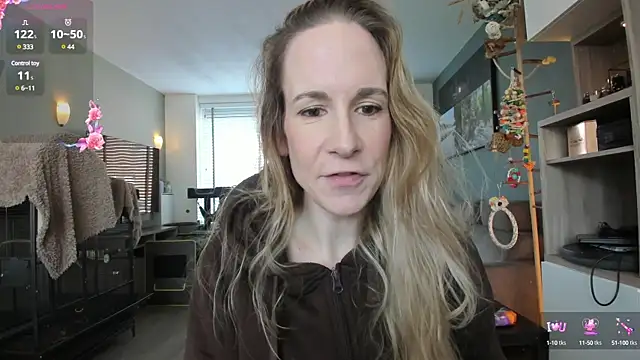 NaomiAndFriends online show from 02.03.25