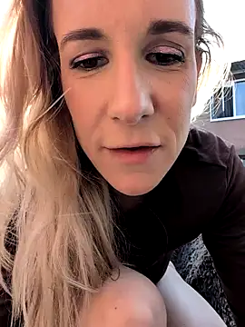 NaomiAndFriends online show from 03.09.25