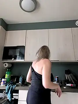 NaomiAndFriends online show from 11.30.25