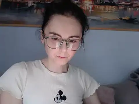 Snapshot of cleophee chatting on 01.19.25 cleophee online show from 01.19.25