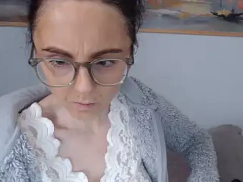 Snapshot of cleophee chatting on 01.23.25 cleophee online show from 01.23.25