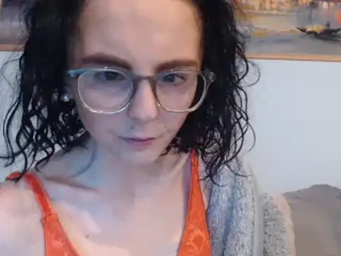Snapshot of cleophee chatting on 01.25.25 cleophee online show from 01.25.25
