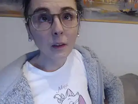 Snapshot of cleophee chatting on 02.09.25 cleophee online show from 02.09.25