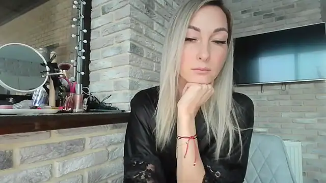 Snapshot of StarryHanna chatting on 02.17.26 StarryHanna online show from 02.17.26