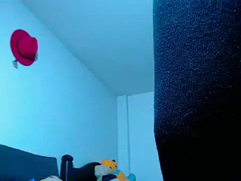 Snapshot of MARIANAWEED chatting on 10.15.25 MARIANAWEED online show from 10.15.25