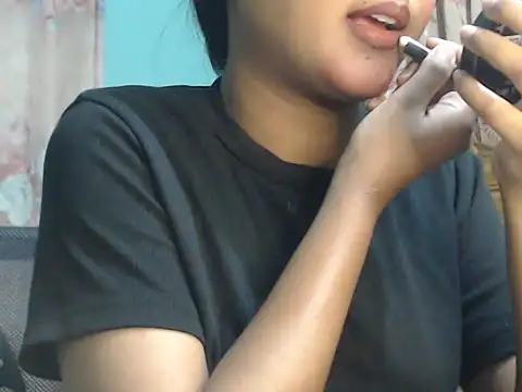 Snapshot of NancyRuvi chatting on 10.02.25 NancyRuvi online show from 10.02.25