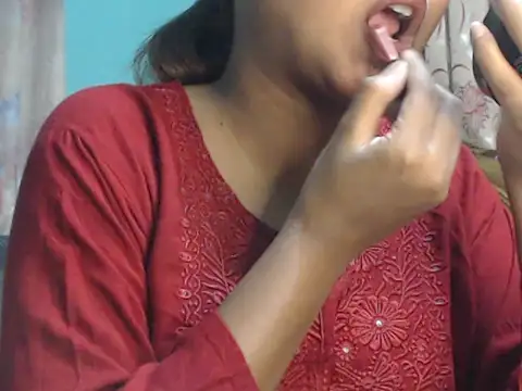 Snapshot of NancyRuvi chatting on 10.08.25 NancyRuvi online show from 10.08.25